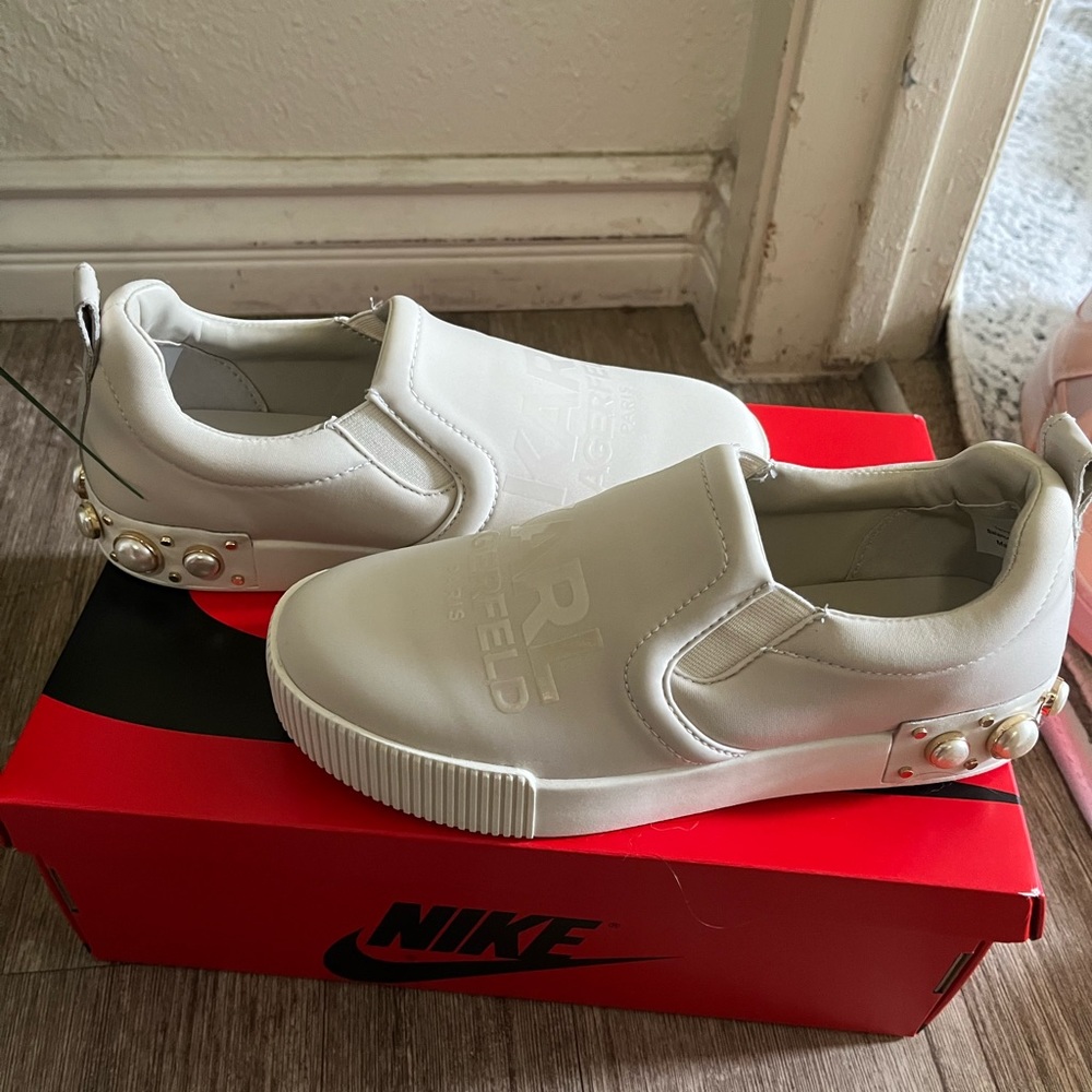 NEW Karl Lagerfeld Sneakers 7.5 women